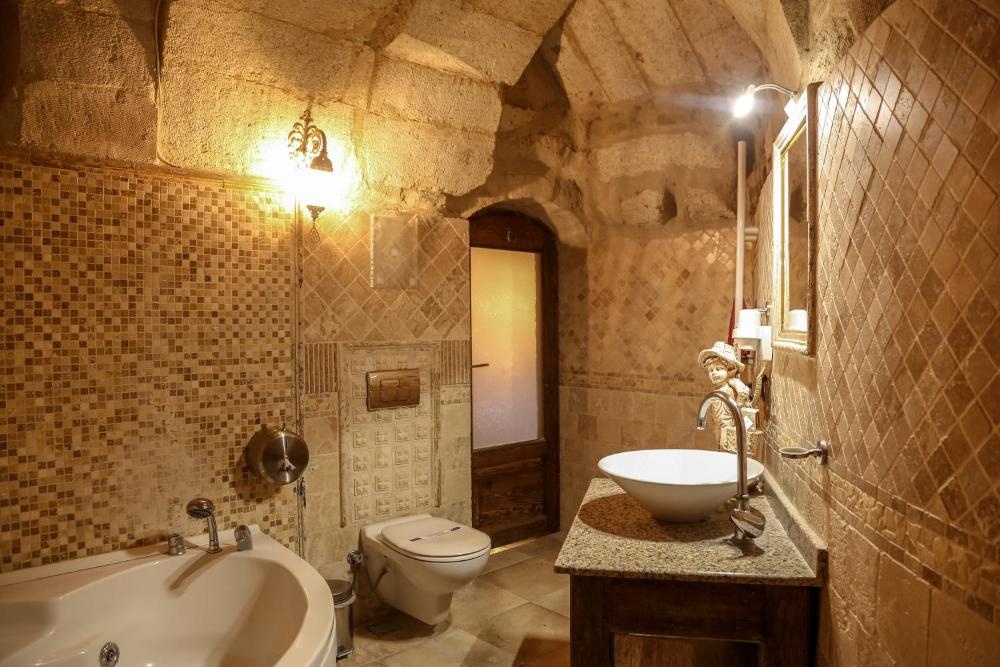Room image 4